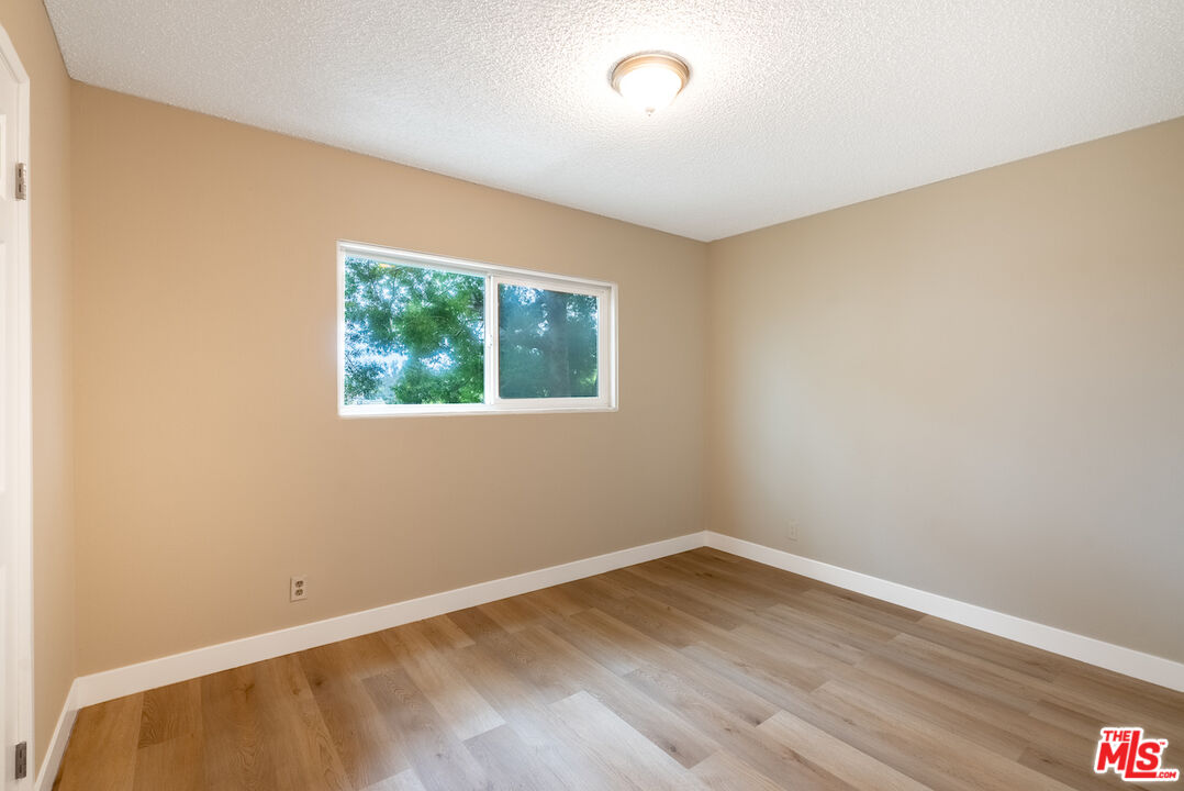 23001 Del Valle St Unit: 21
