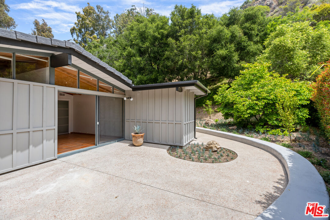 1776 Old Ranch Rd