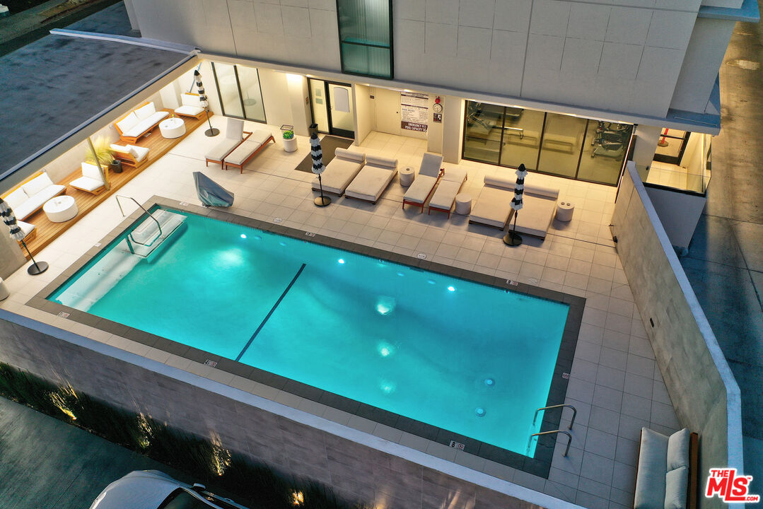 818 N Doheny Dr Unit: 1005