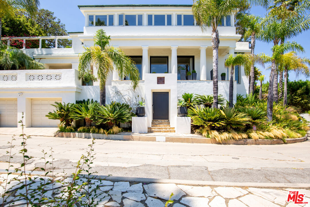 2249 Mountain Oak Dr