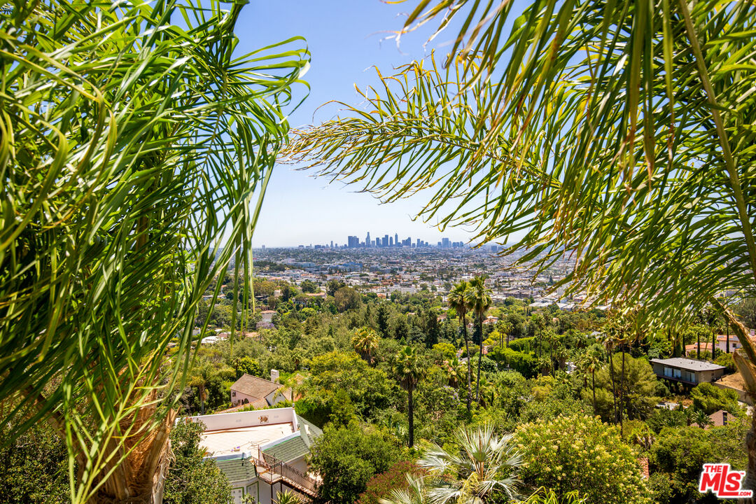 2249 Mountain Oak Dr