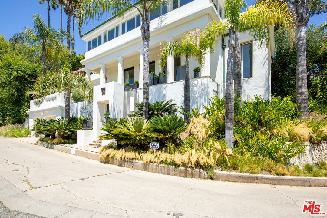 2249 Mountain Oak Dr