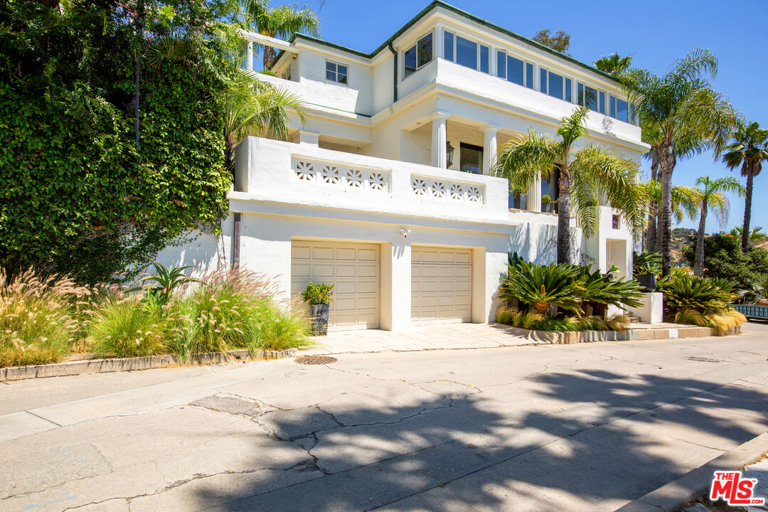 2249 Mountain Oak Dr
