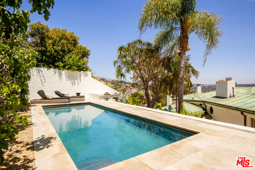 2249 Mountain Oak Dr