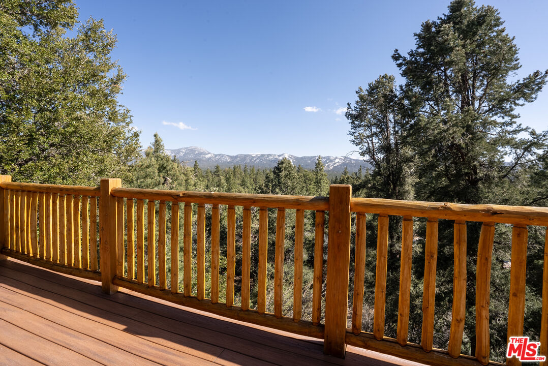 1169 Green Mountain Dr