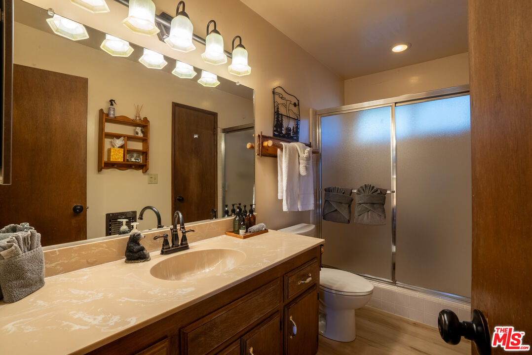 1169 Green Mountain Dr