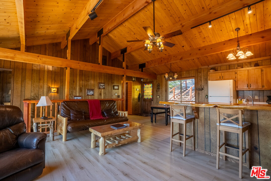 1169 Green Mountain Dr