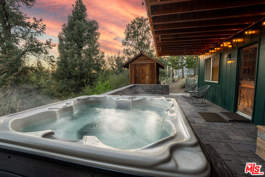 1169 Green Mountain Dr