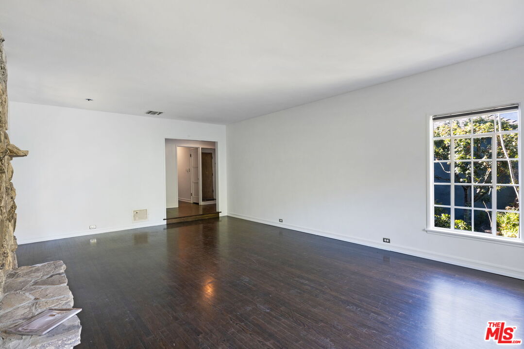 2131 Canyon Dr