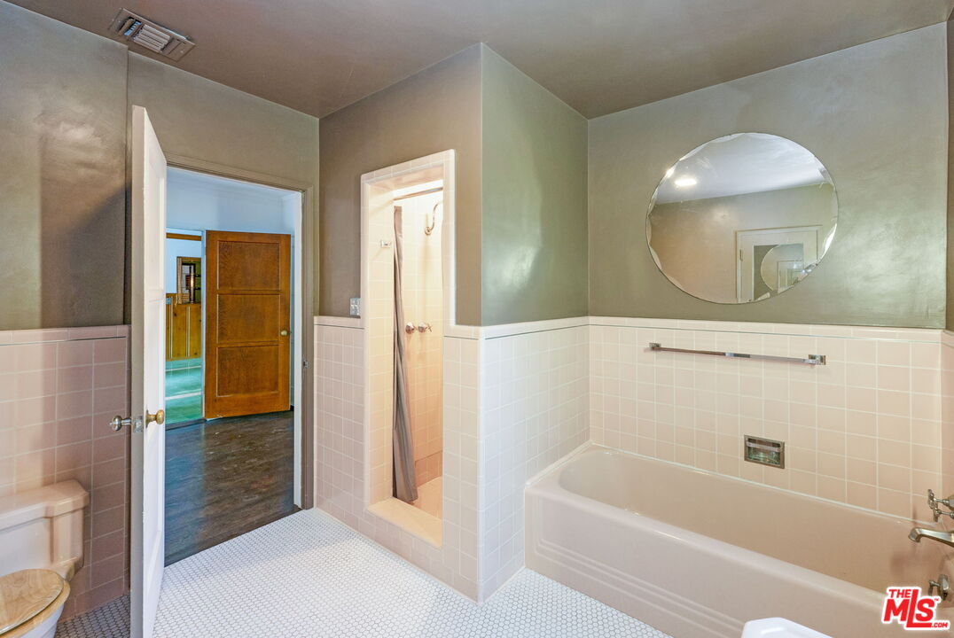 2131 Canyon Dr