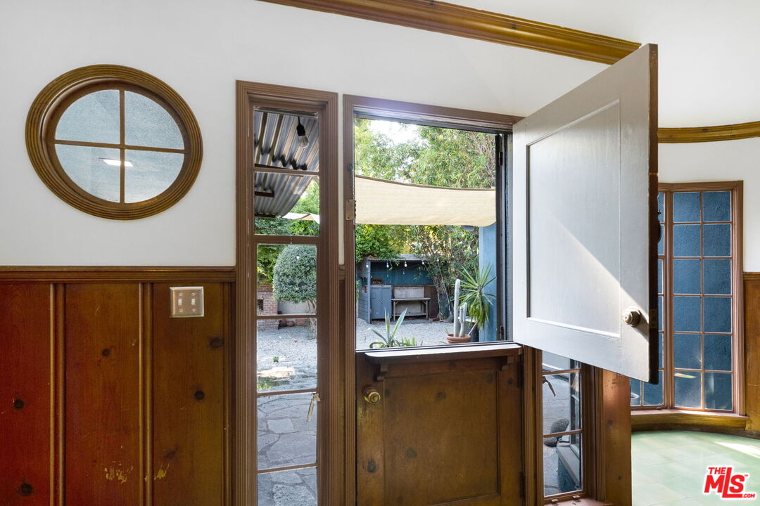 2131 Canyon Dr