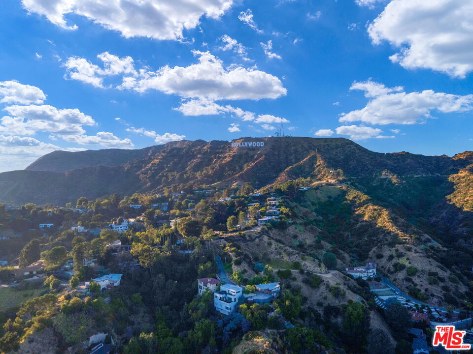 2131 Canyon Dr