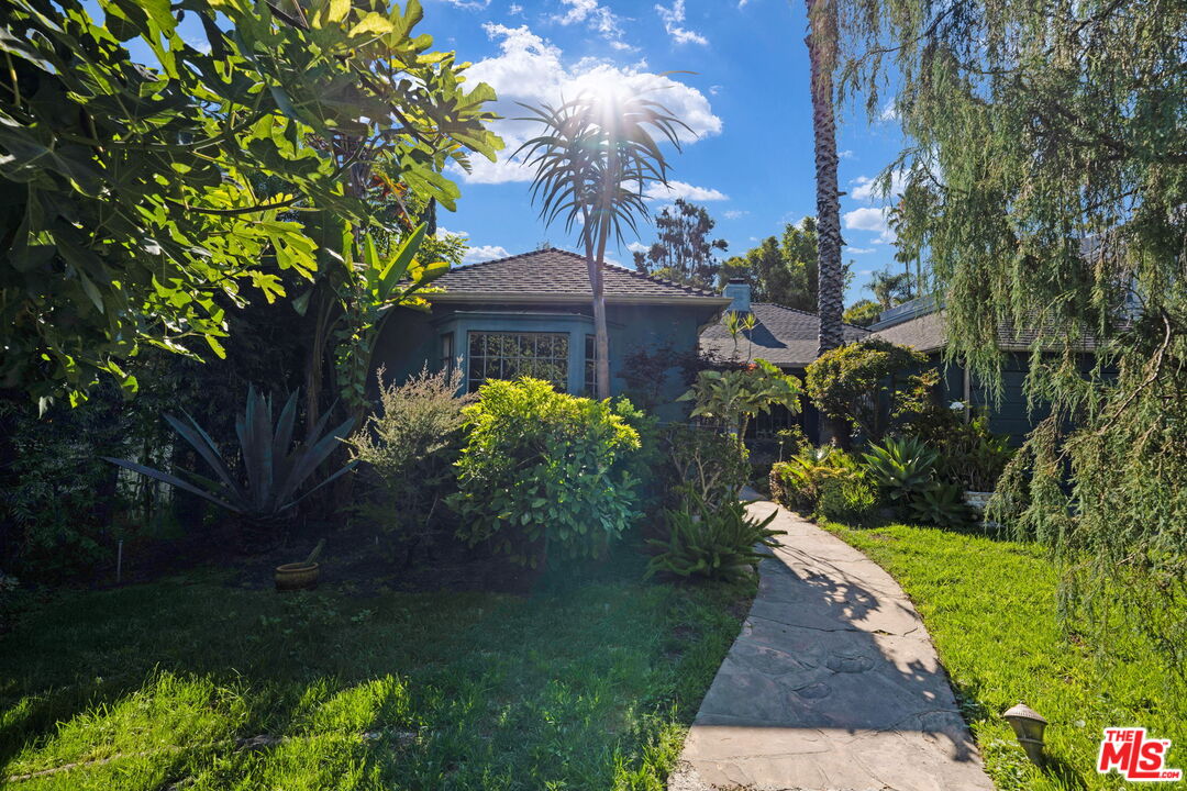 2131 Canyon Dr