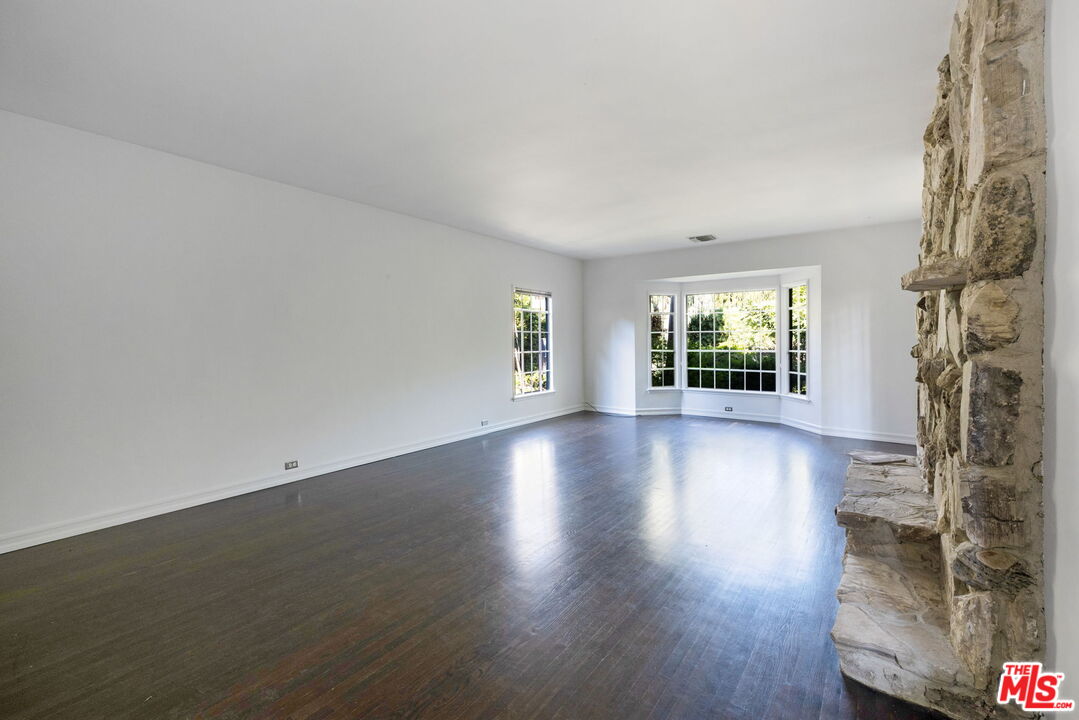 2131 Canyon Dr