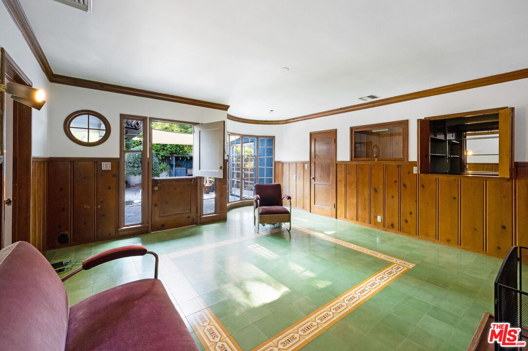 2131 Canyon Dr