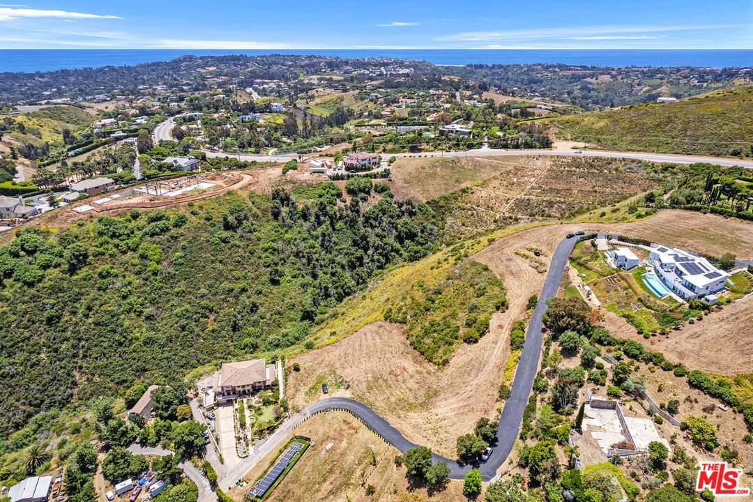 1 Via Acero St