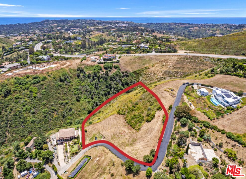 1 Via Acero St
