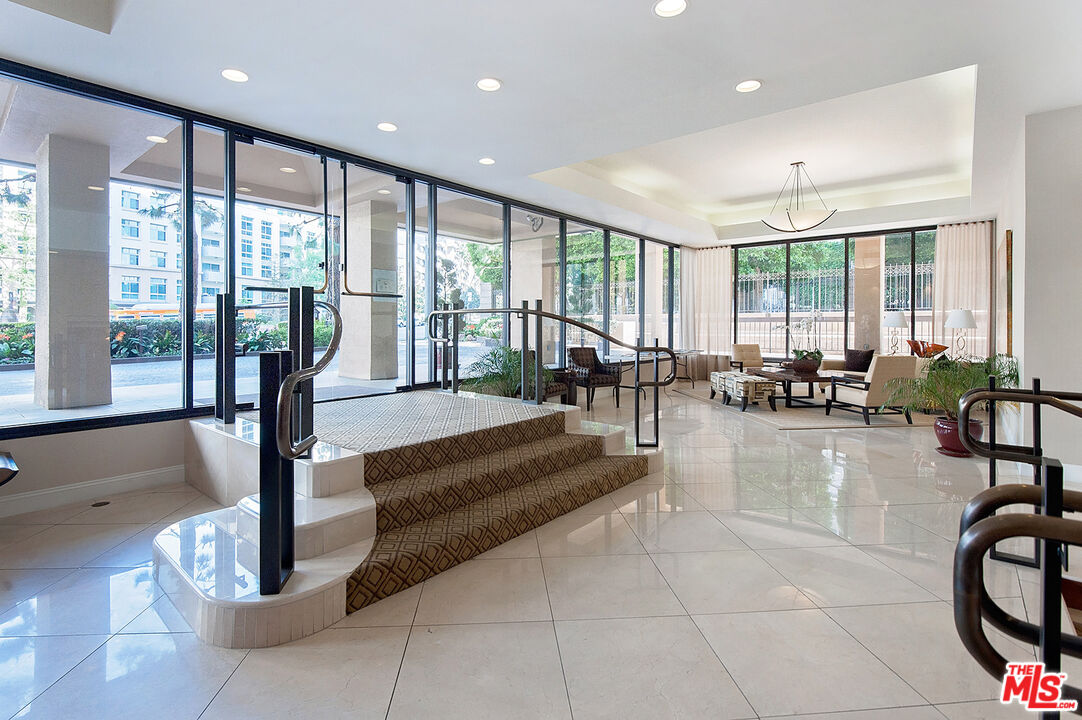 10590 Wilshire Blvd Unit: 1402