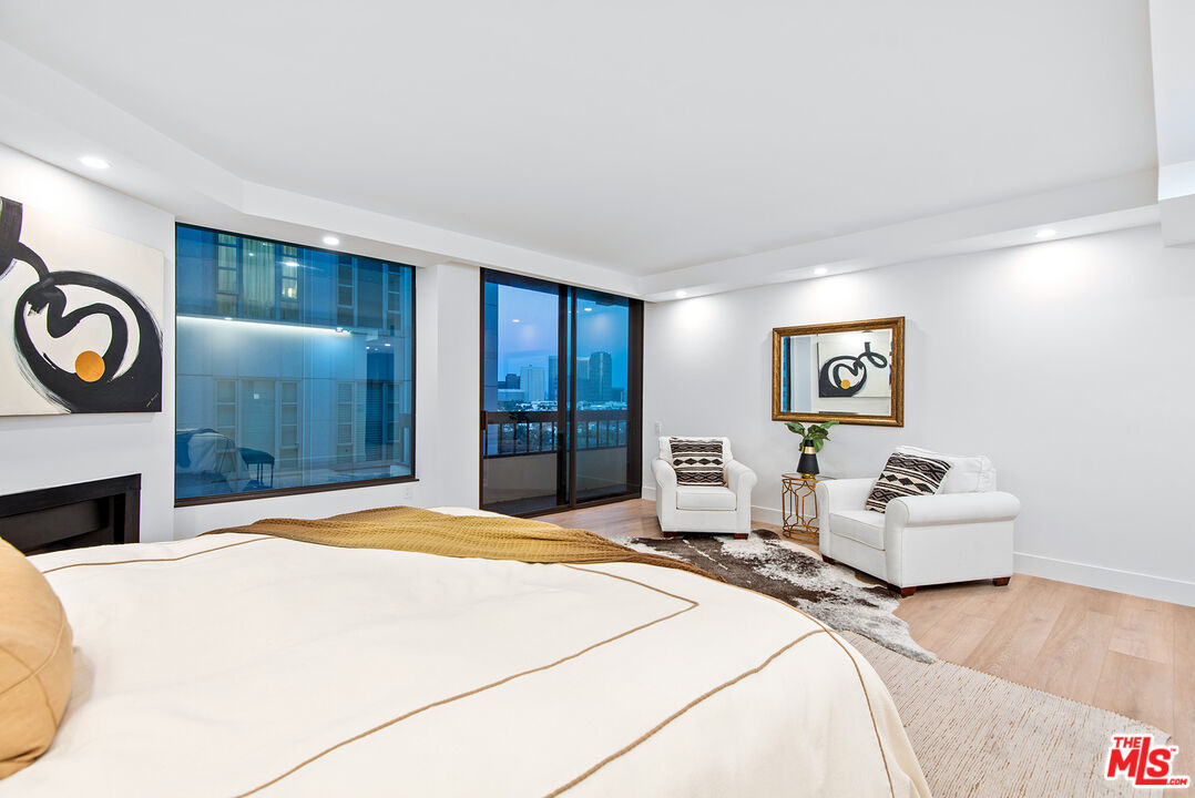 10590 Wilshire Blvd Unit: 1402
