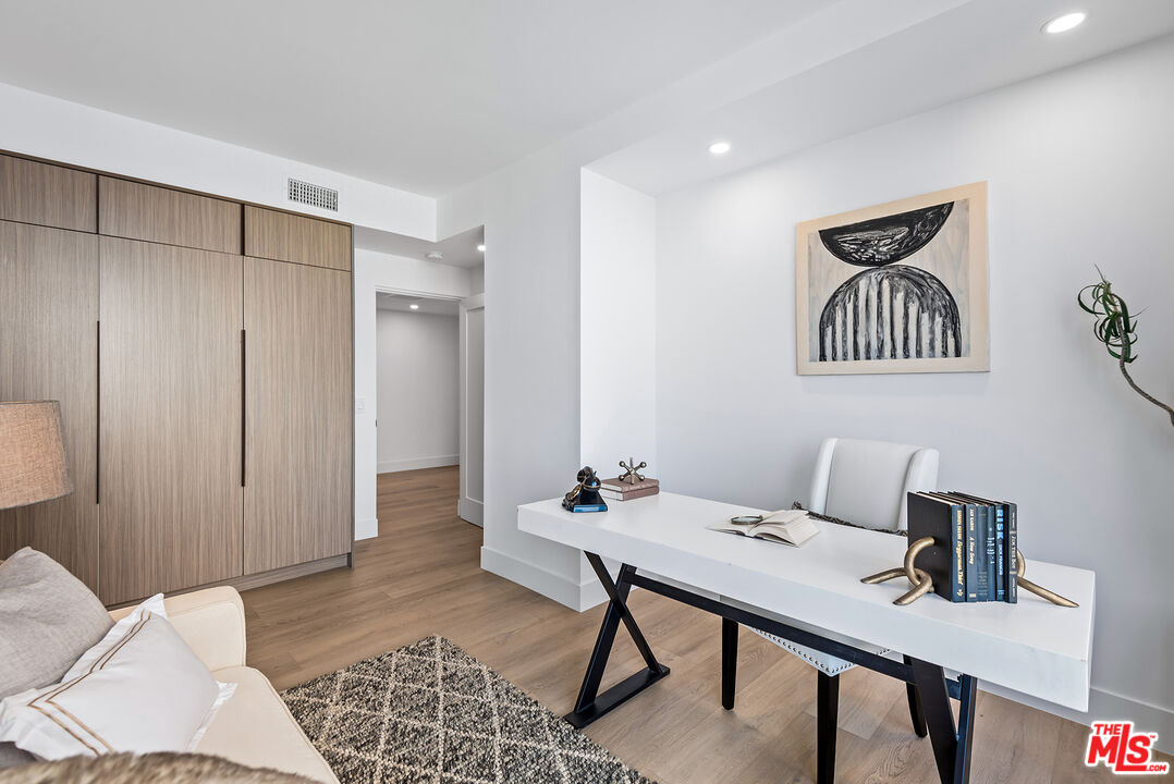 10590 Wilshire Blvd Unit: 1402
