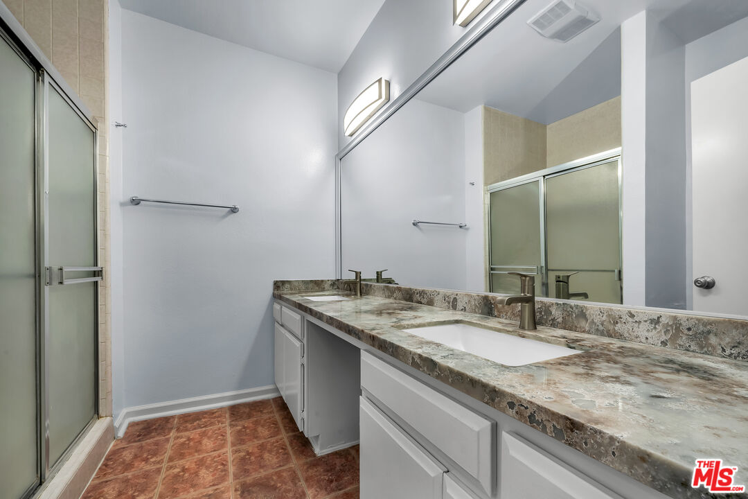 317 S S. Holt Ave Unit: 11