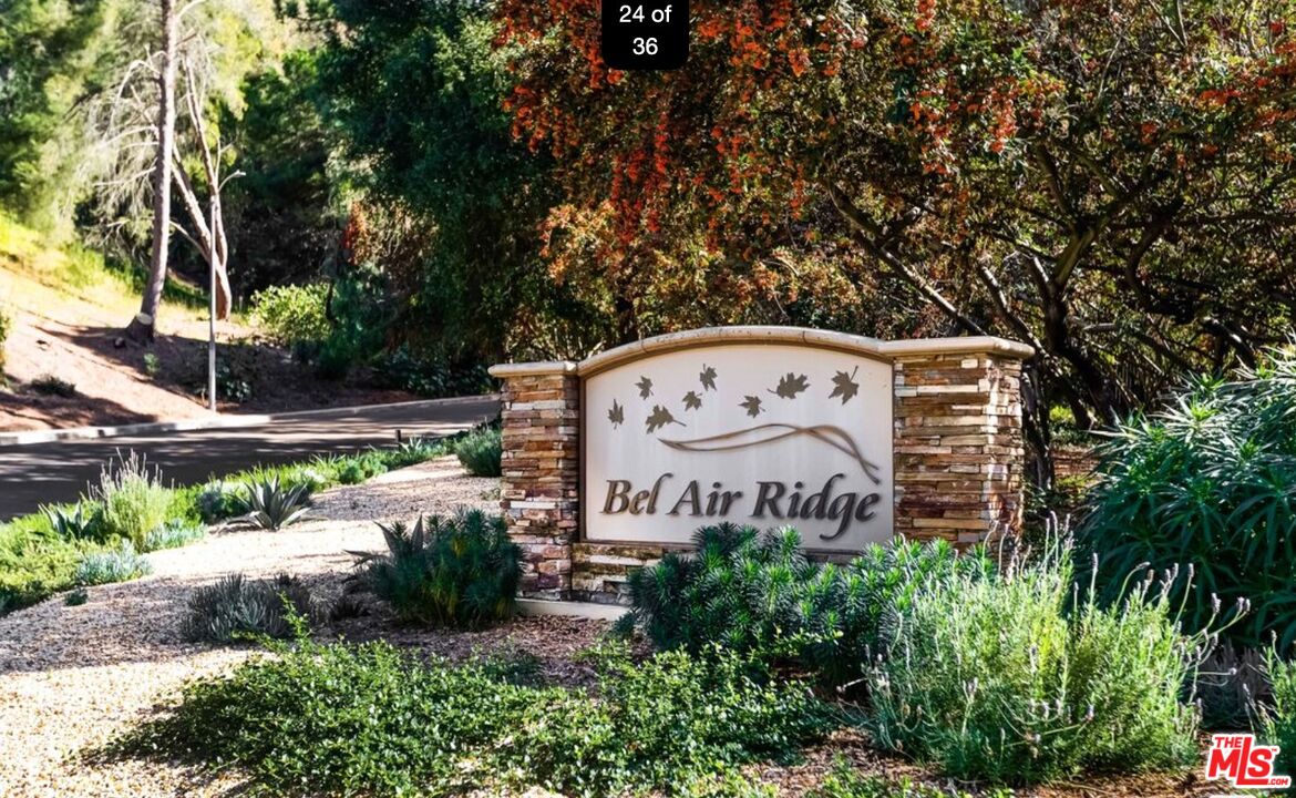 2829 Bottlebrush Dr