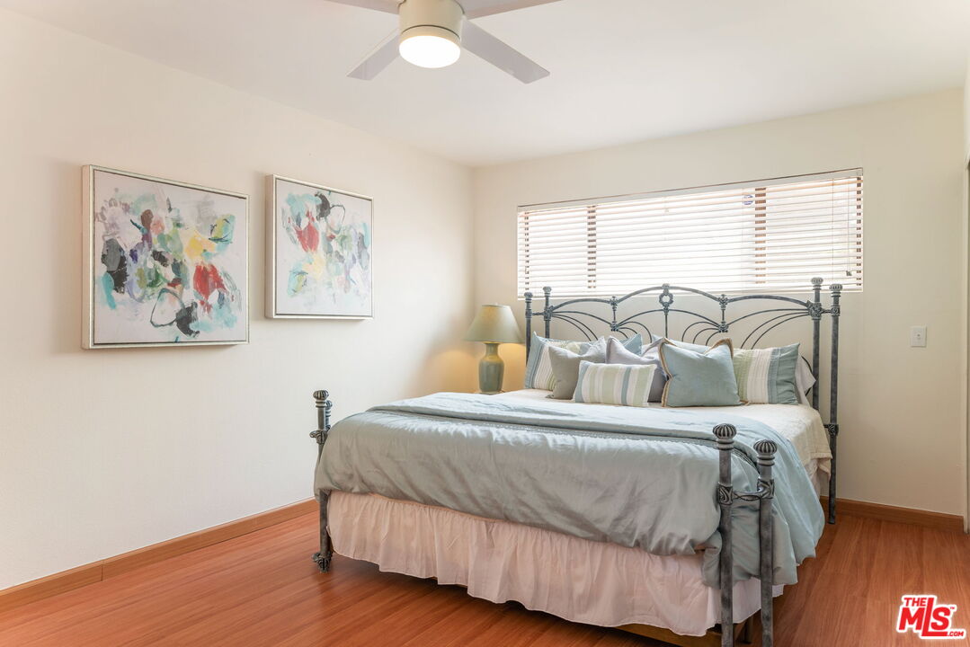 2829 Bottlebrush Dr