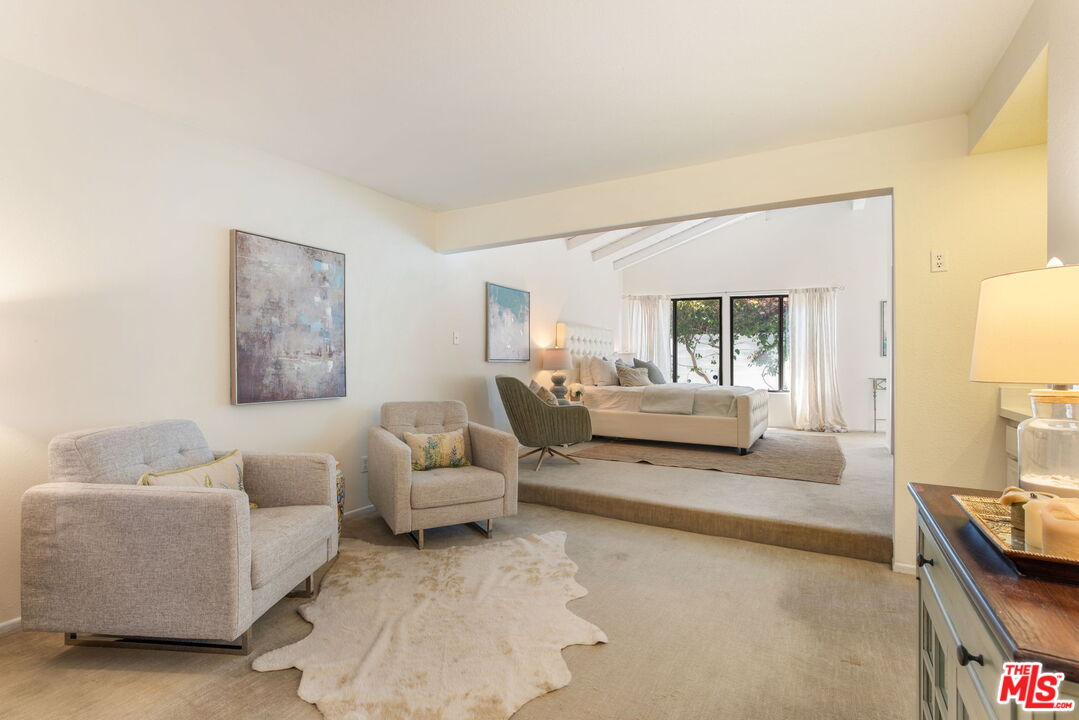 2829 Bottlebrush Dr