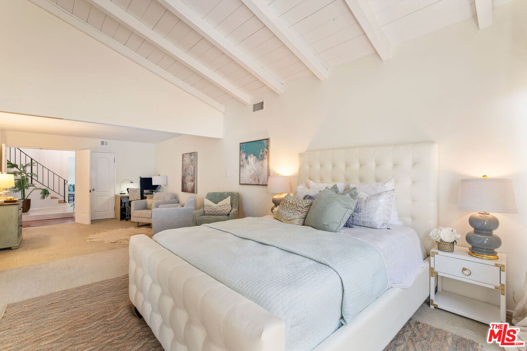 2829 Bottlebrush Dr