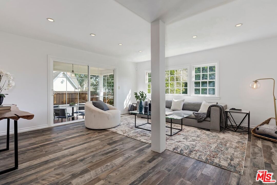 3079 Patricia Ave