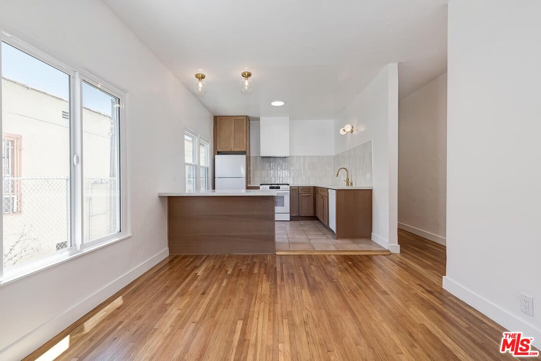 3429 Edgehill Dr Unit: 2