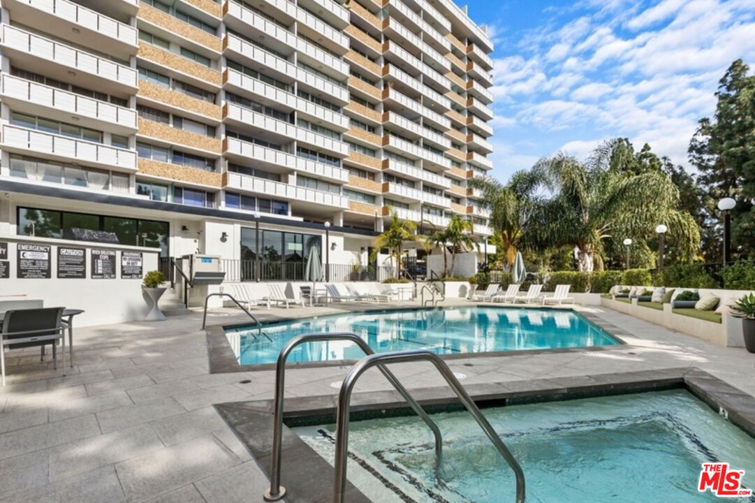 8787 Shoreham Dr Unit: 1001