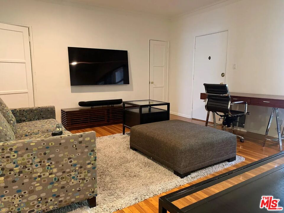 1235 N Crescent Heights Blvd Unit: 2