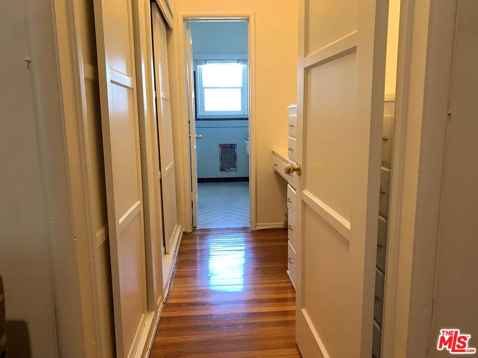 1235 N Crescent Heights Blvd Unit: 2