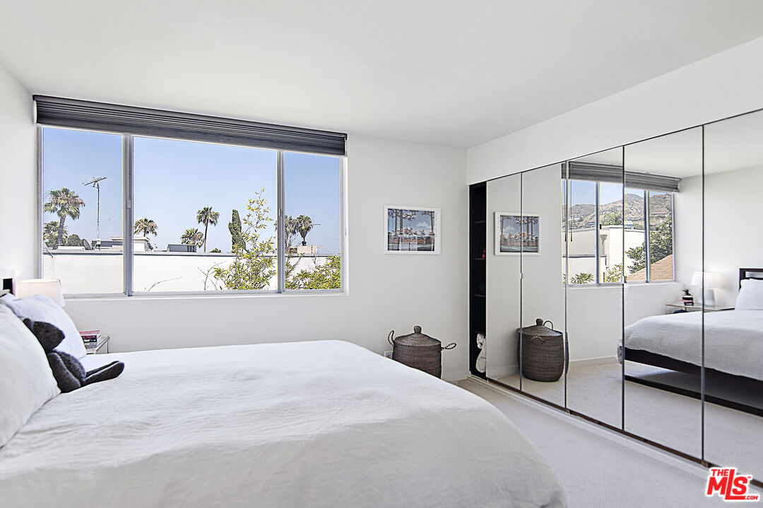 1550 N Laurel Ave Unit: 304