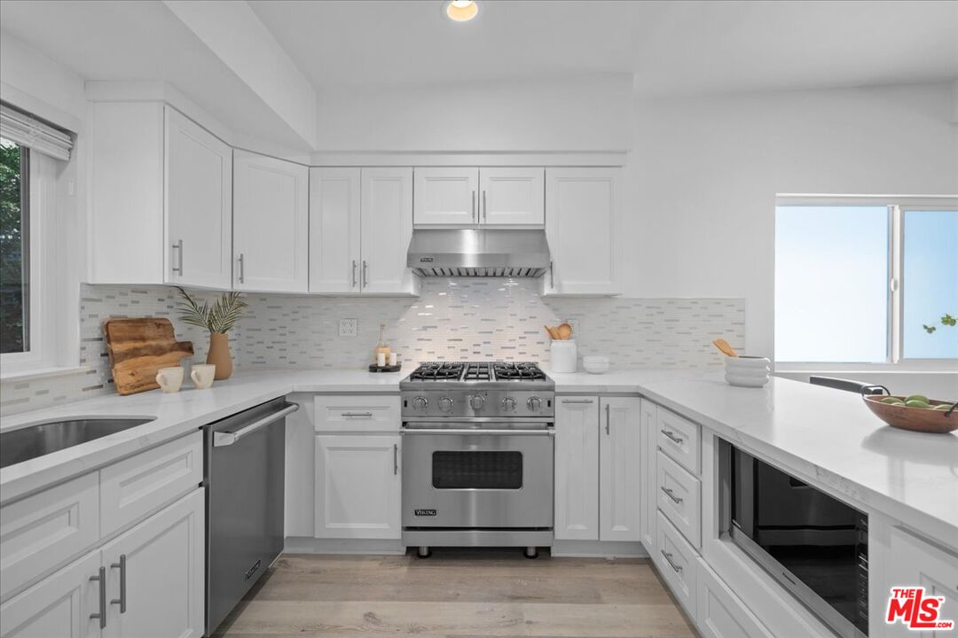 4522 Ensenada Dr