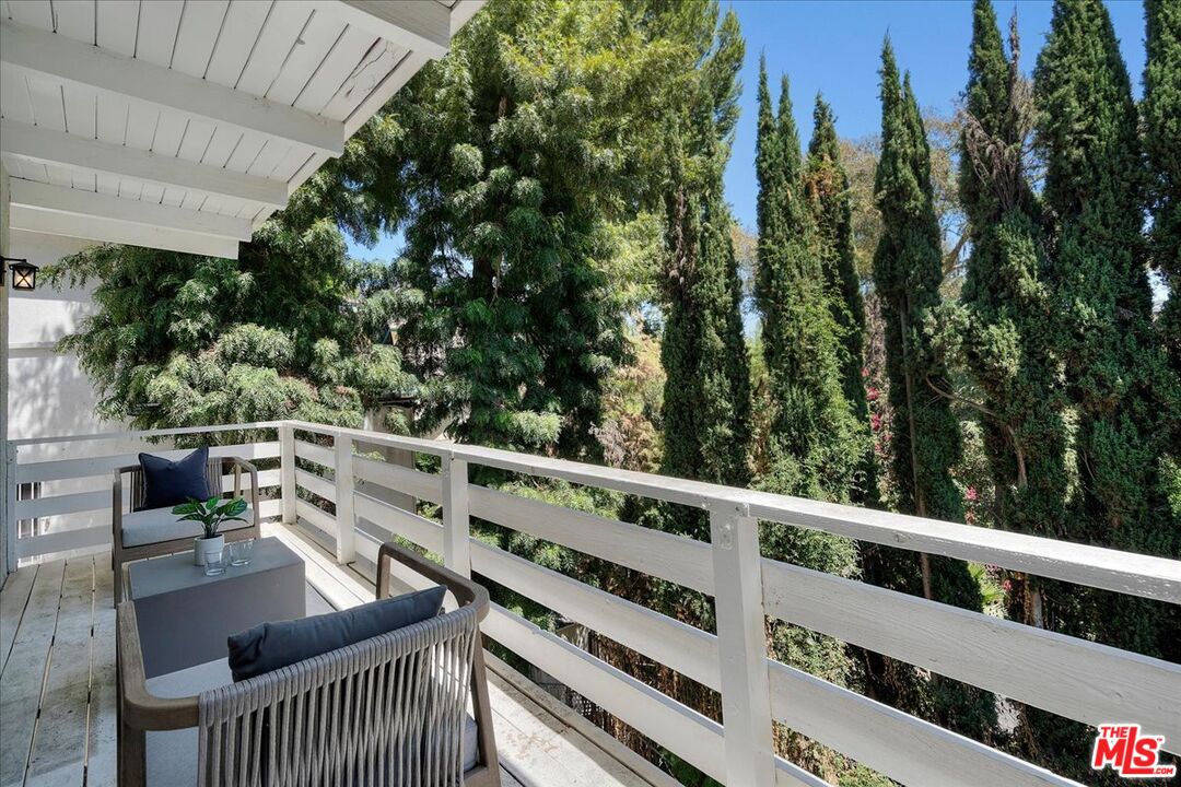 4522 Ensenada Dr