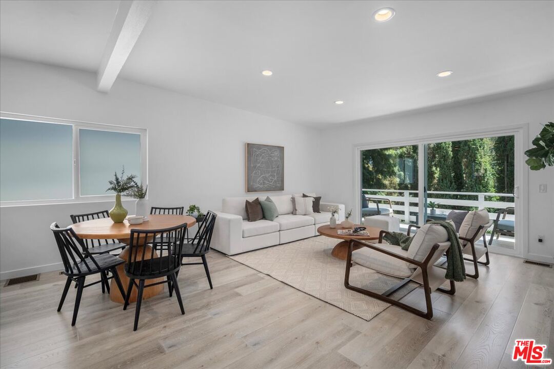 4522 Ensenada Dr