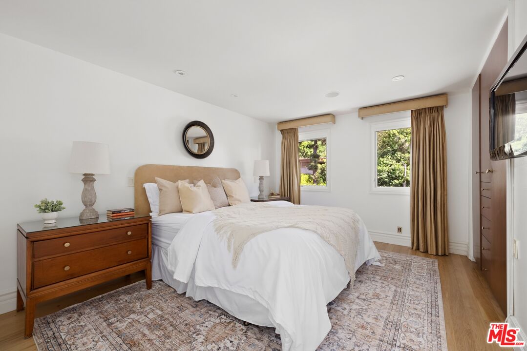 1625 Loma Vista DR