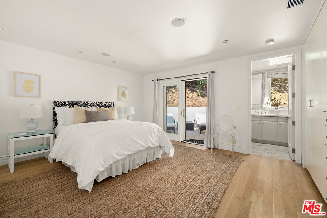1625 Loma Vista DR