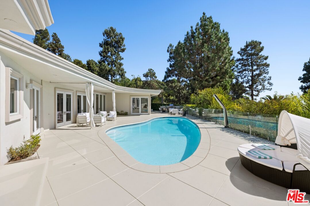 1625 Loma Vista DR