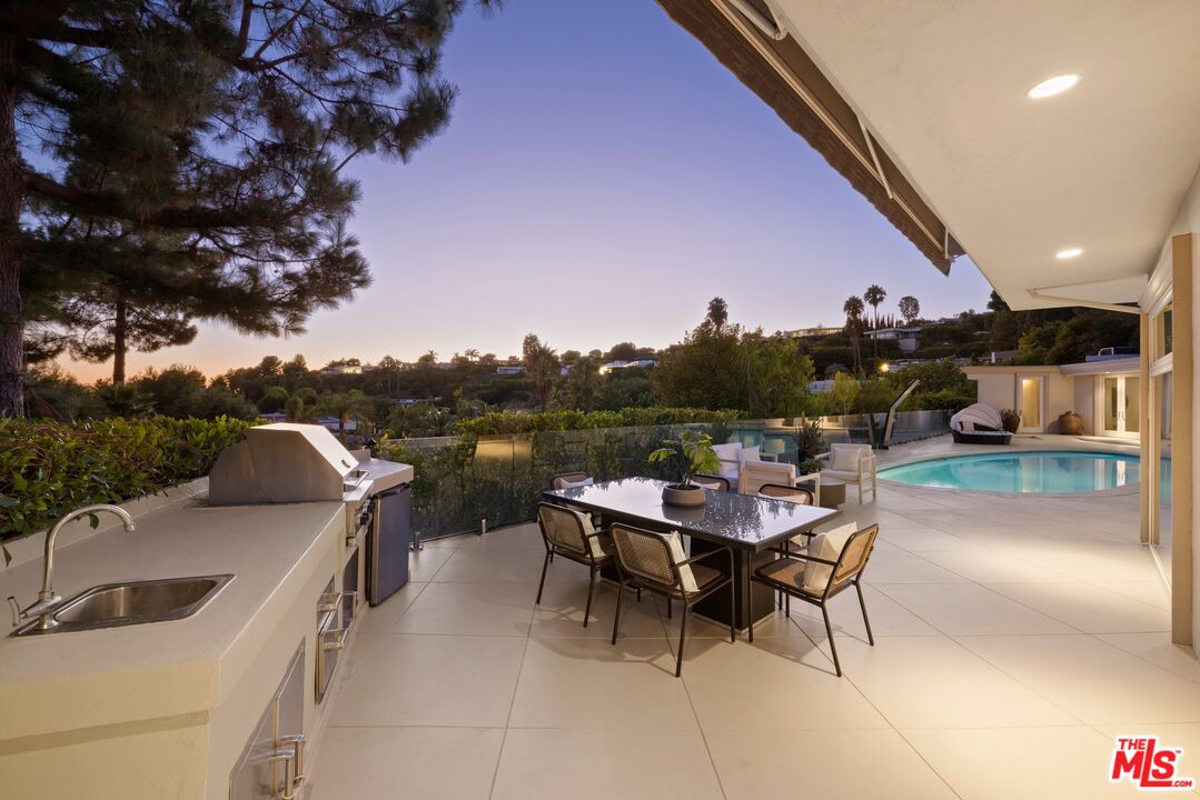 1625 Loma Vista DR