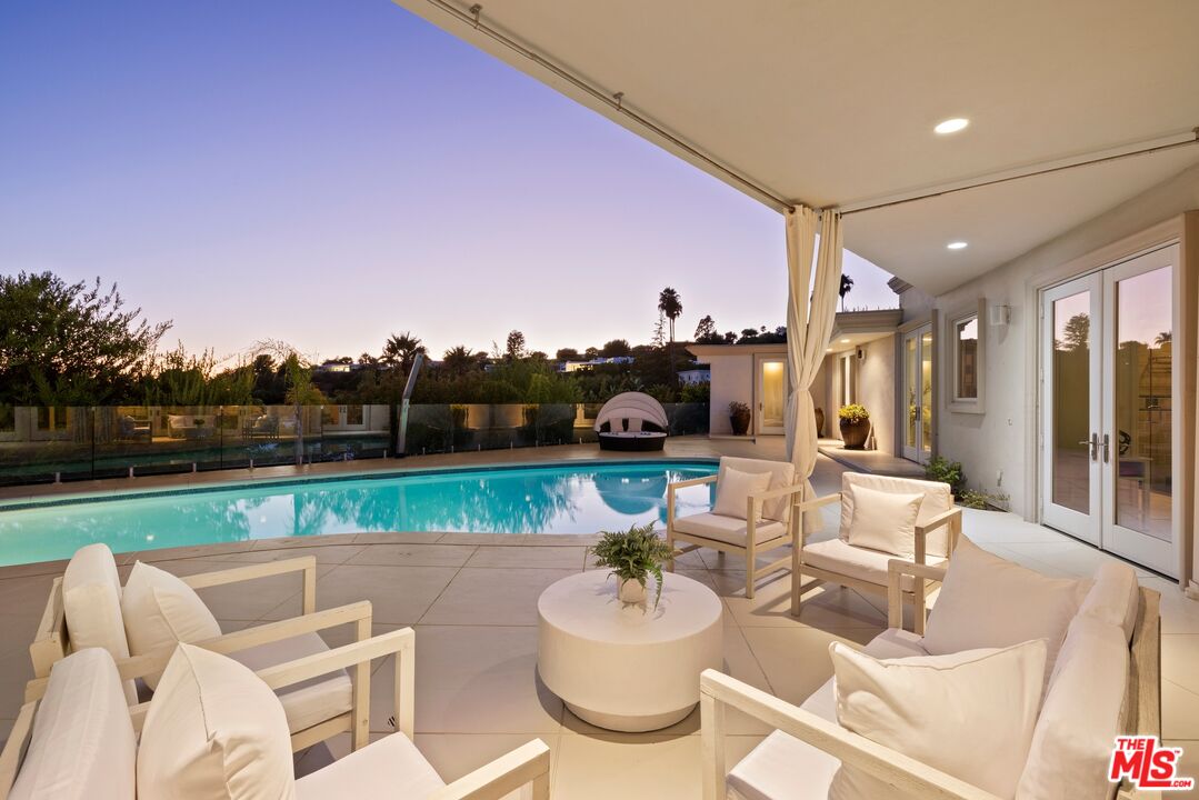 1625 Loma Vista DR