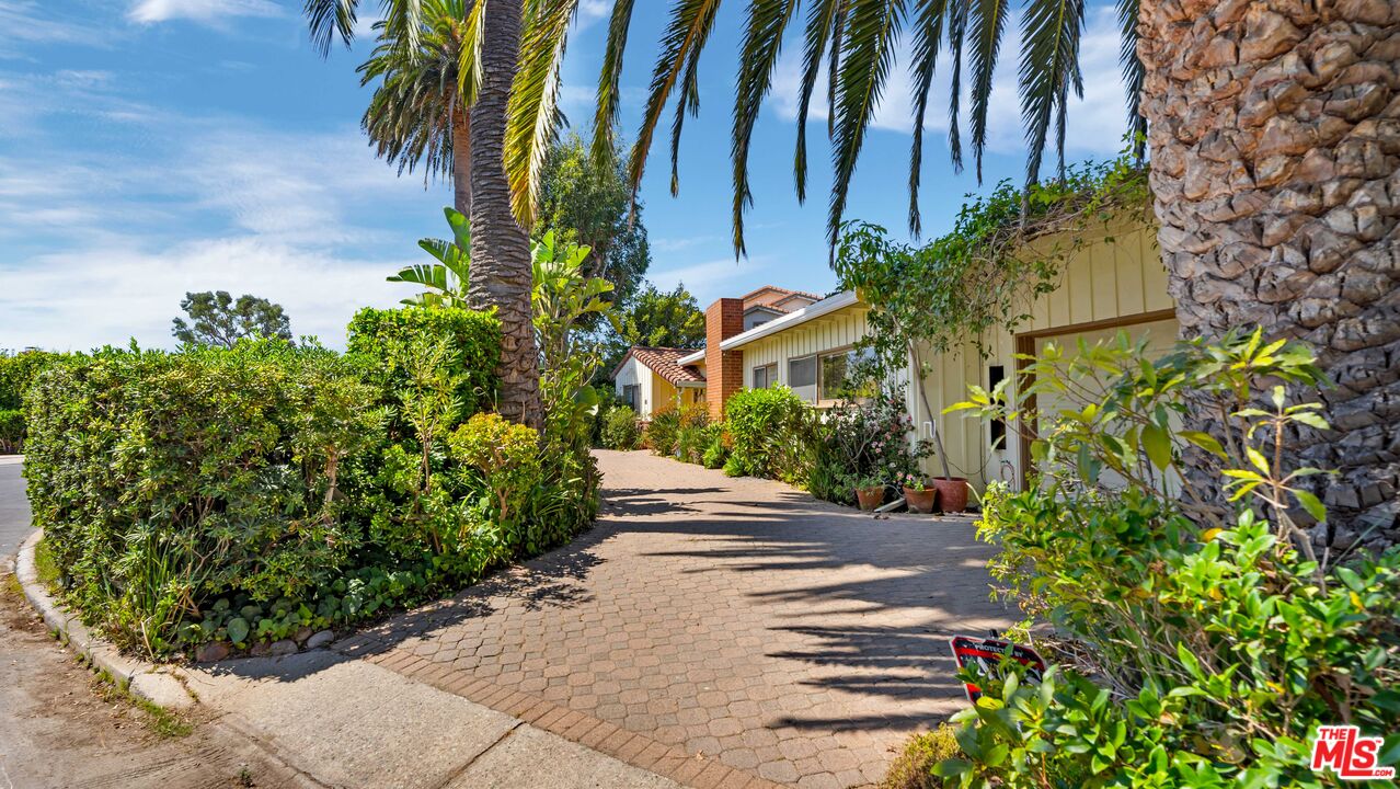 347 Aderno Way