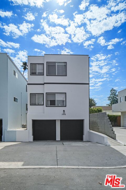 506 Boccaccio Ave