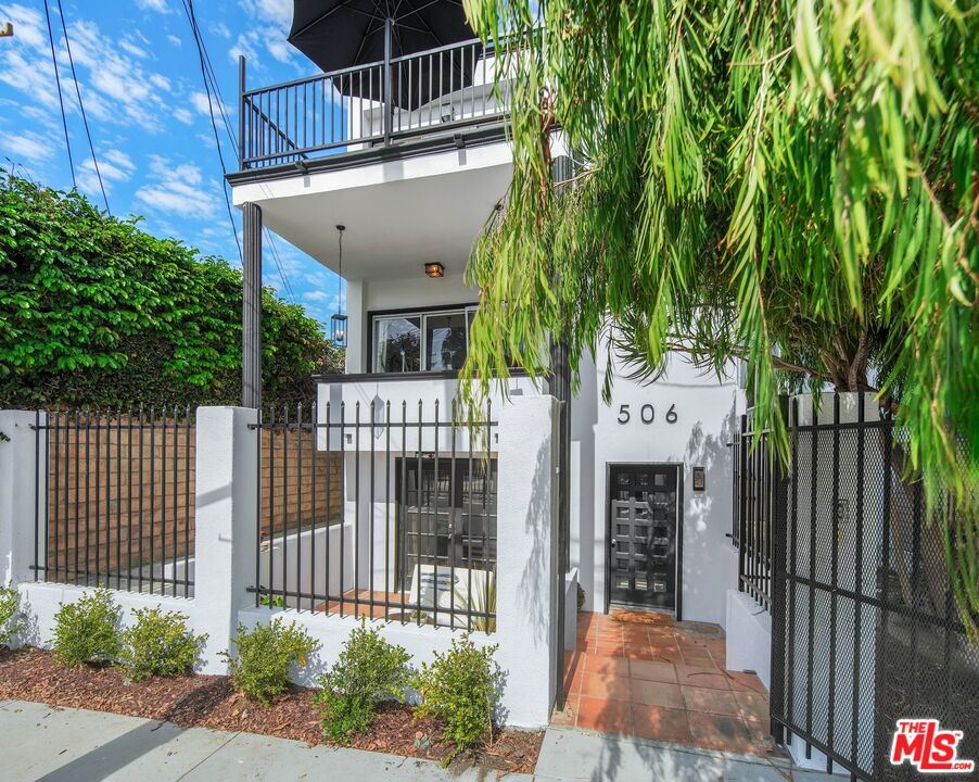 506 Boccaccio Ave