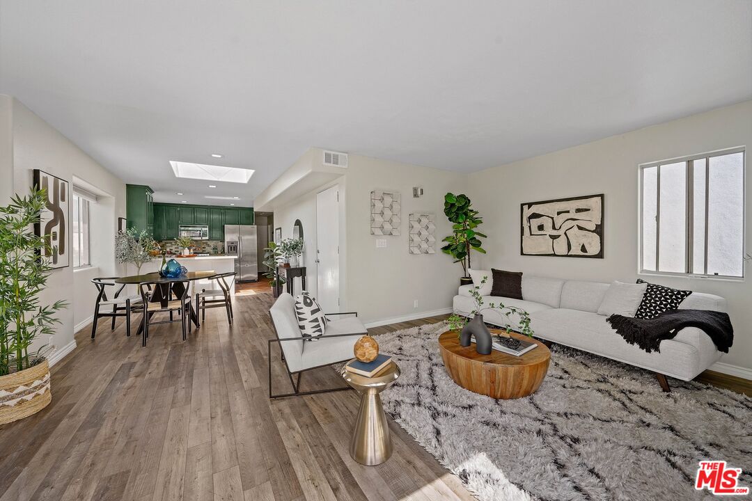 506 Boccaccio Ave