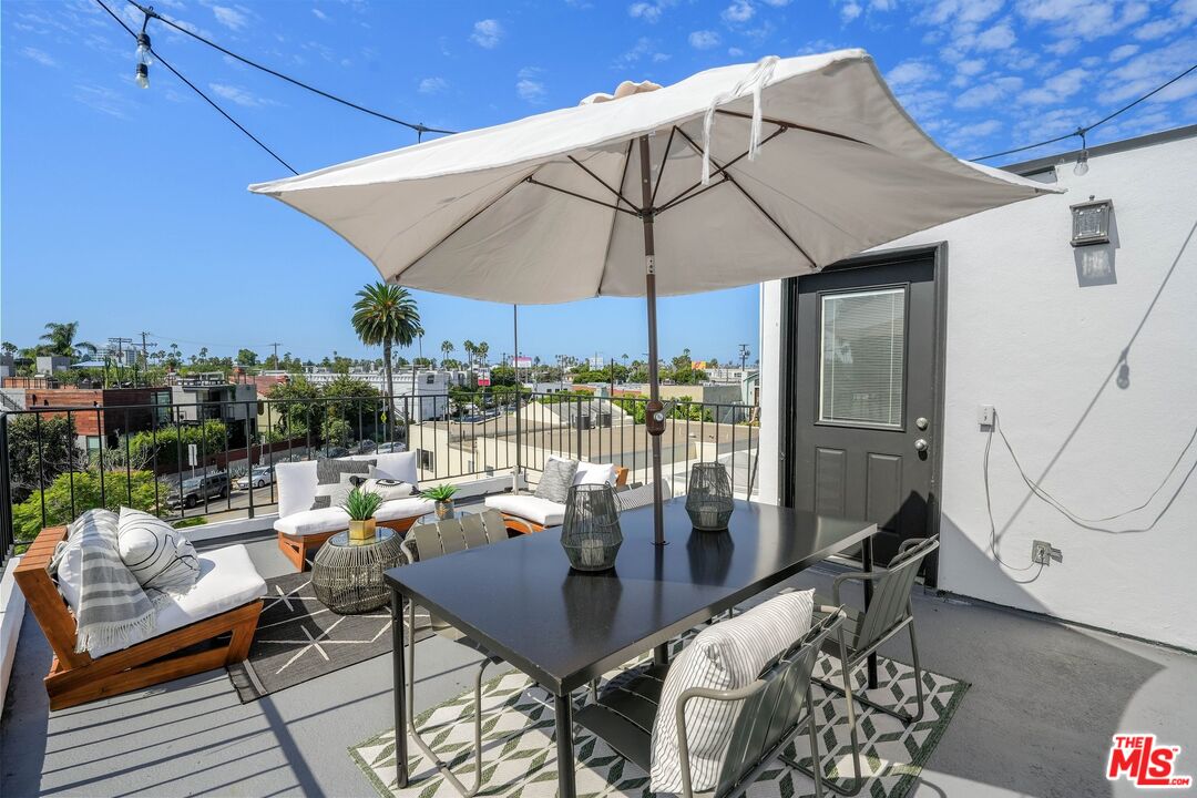 506 Boccaccio Ave