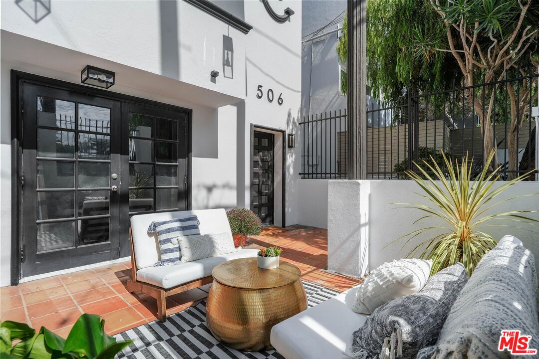 506 Boccaccio Ave