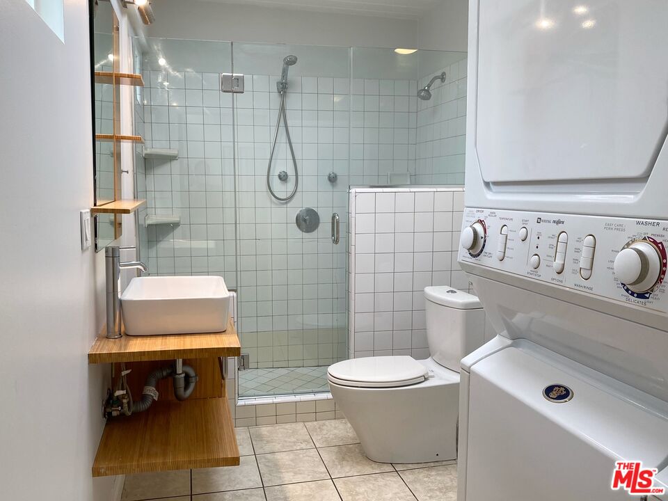 3352 Oak Glen Dr
